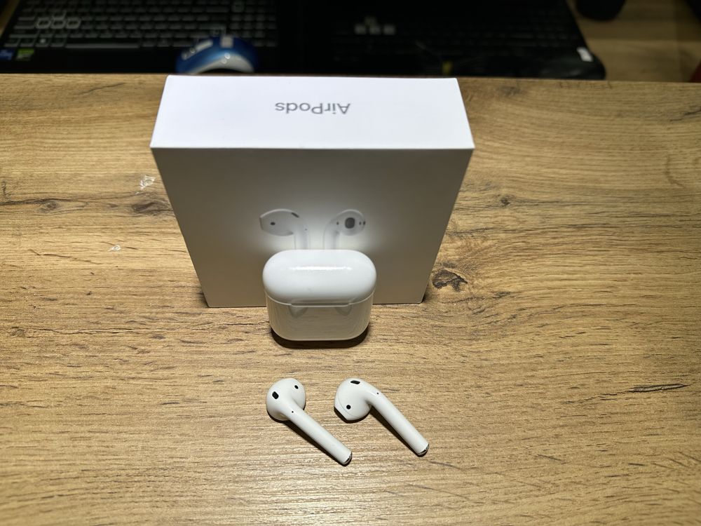 AirPods 2 series, оригинал, с коробкой, 9984/А10