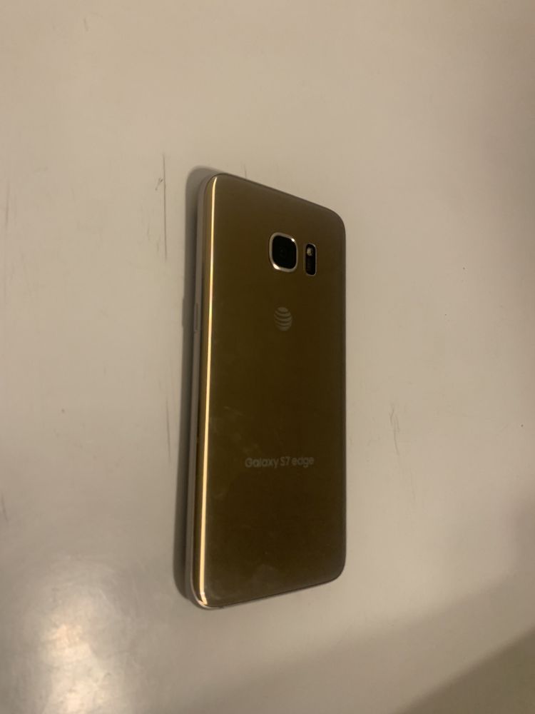 Samsung Galaxy S7 Edge Gold - Neverlocked