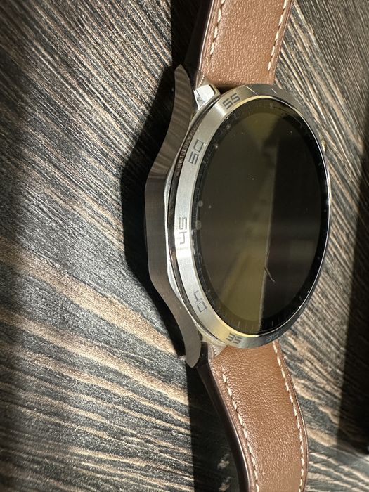 Huawei watch GT4 maro
