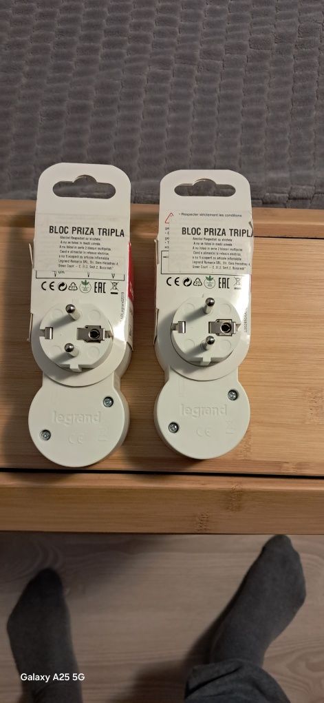 Legrand adaptor priza 3 întrări  2 buc