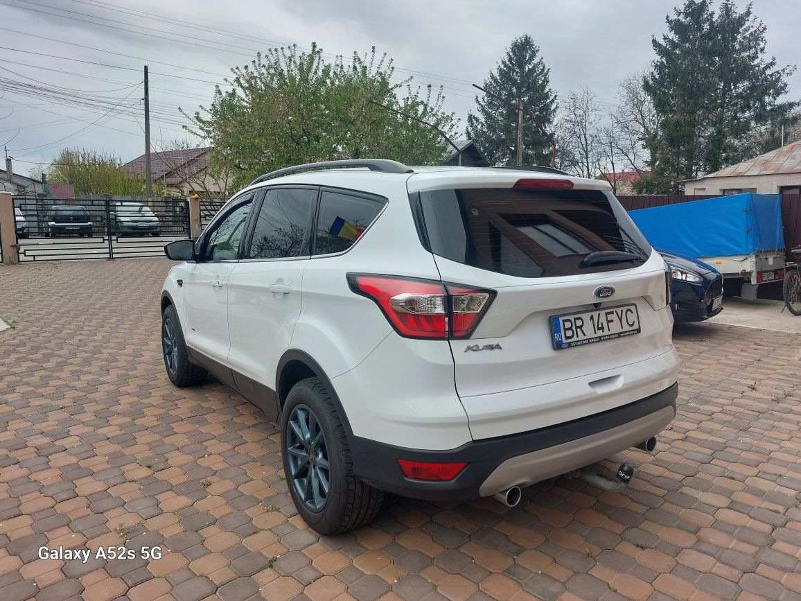 Vând Ford kuga  4x4  150hp