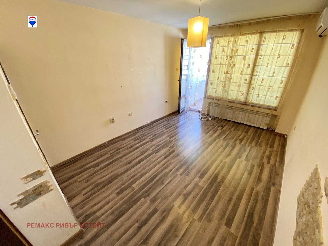 Продава се Тристаен апартамент в Русе, Възраждане - 77 кв.м за 1428 €/кв.м - Снимка #4