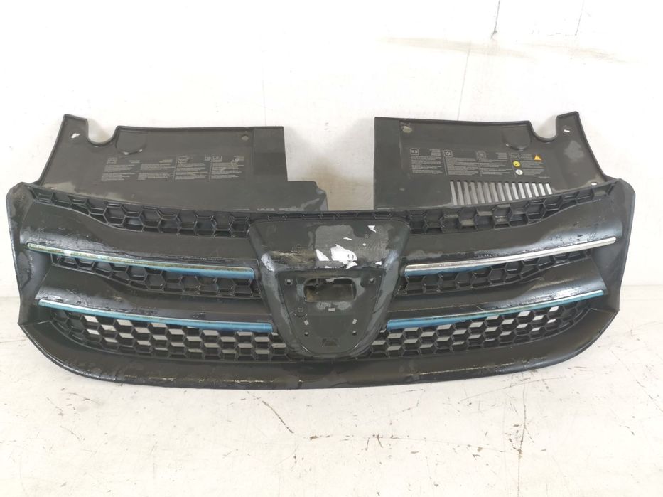 Grila Radiator Dacia  Logan 2 2013 2014 2015 2016 Originala In Stare B