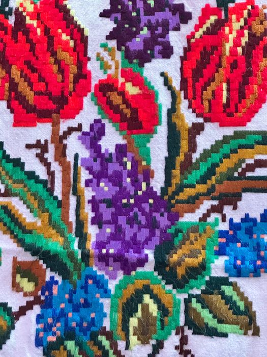 Prosop decorativ lucrat manual pe pânză 300 lei bucata