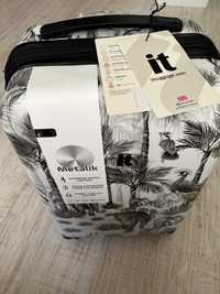 Куфар IT Mesmerize Hard Suitcas ,merax голям ,среден и малък