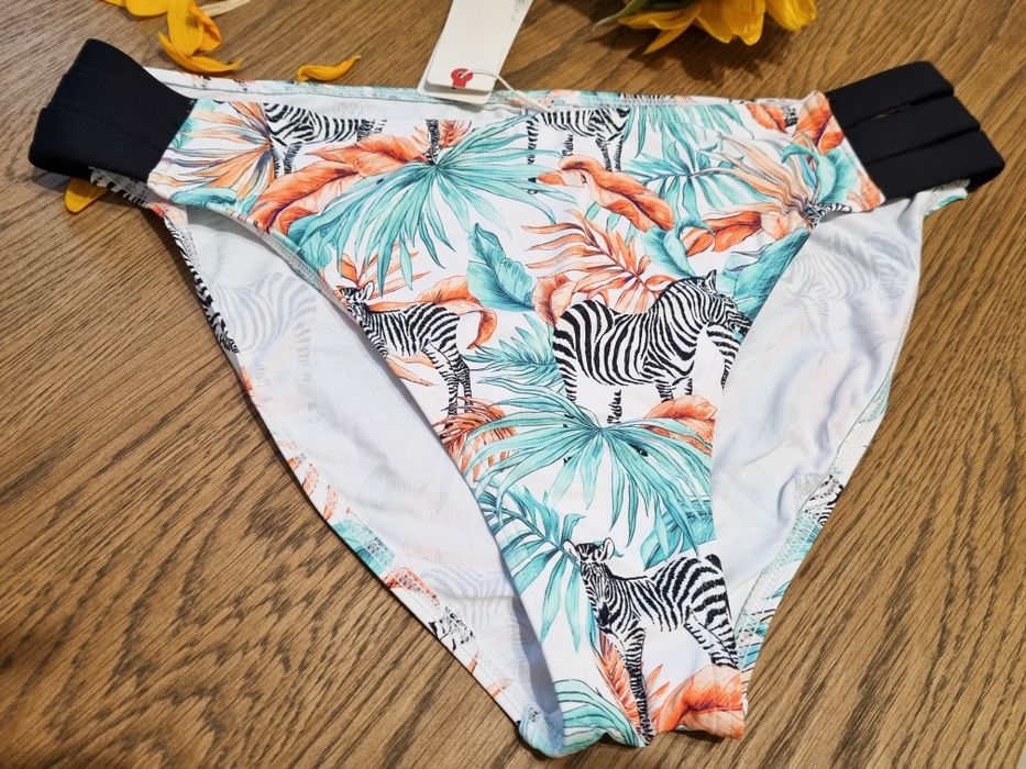 Нов дамски бански Esprit