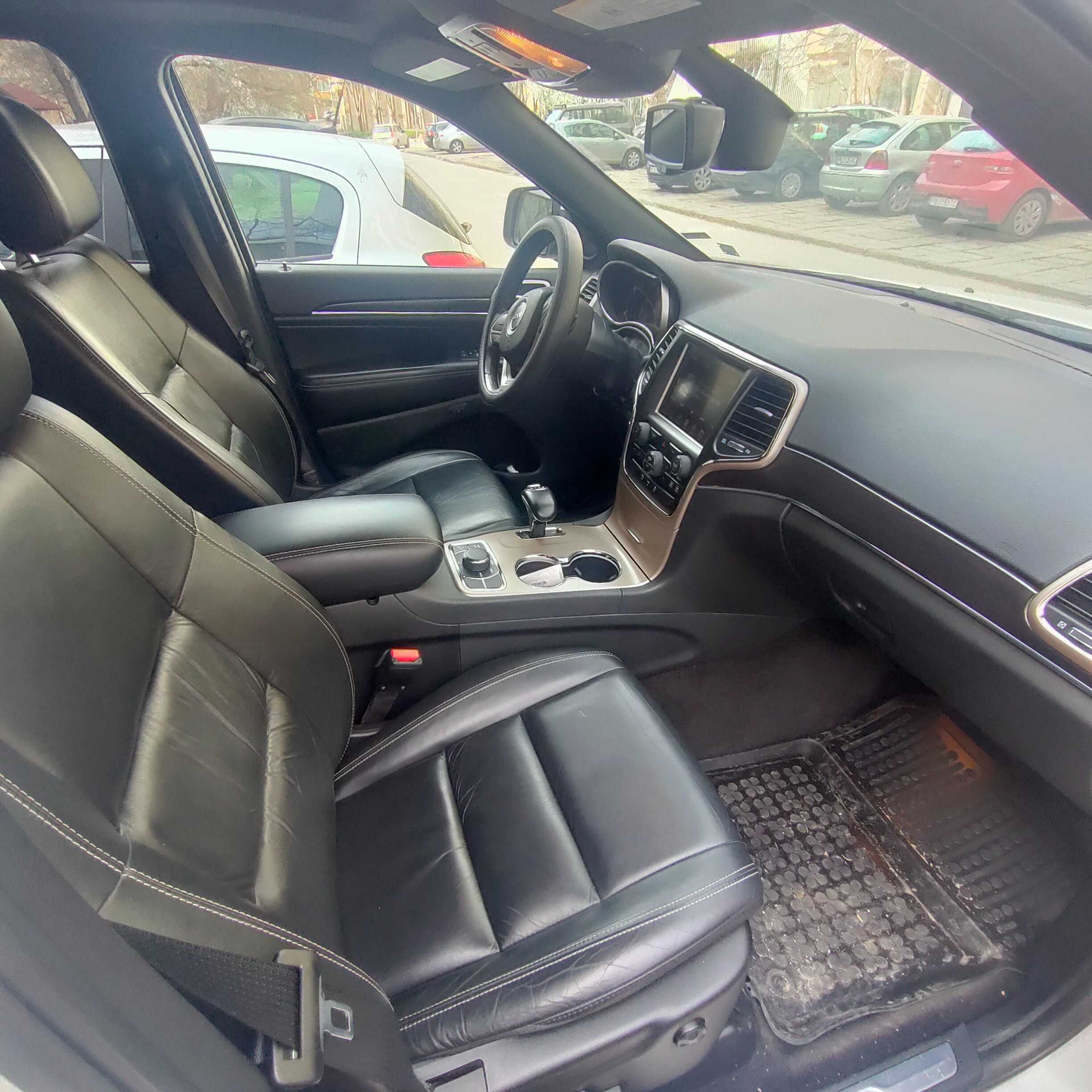 Продавам джип JEEP Grand CHEROKEE
