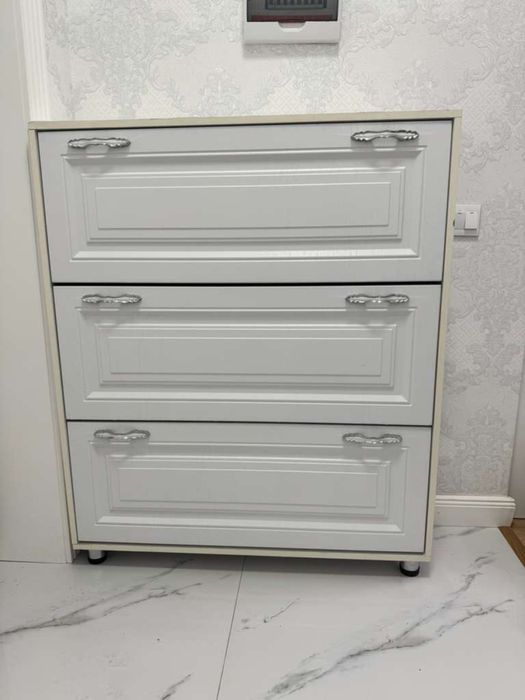 Обувница в отличном состоянийй