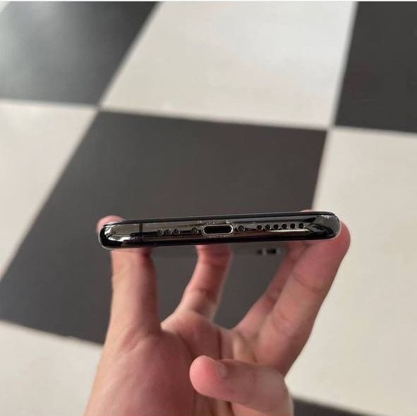 iphone XS hamma joyi iwlidi aybi yo dastavka bor