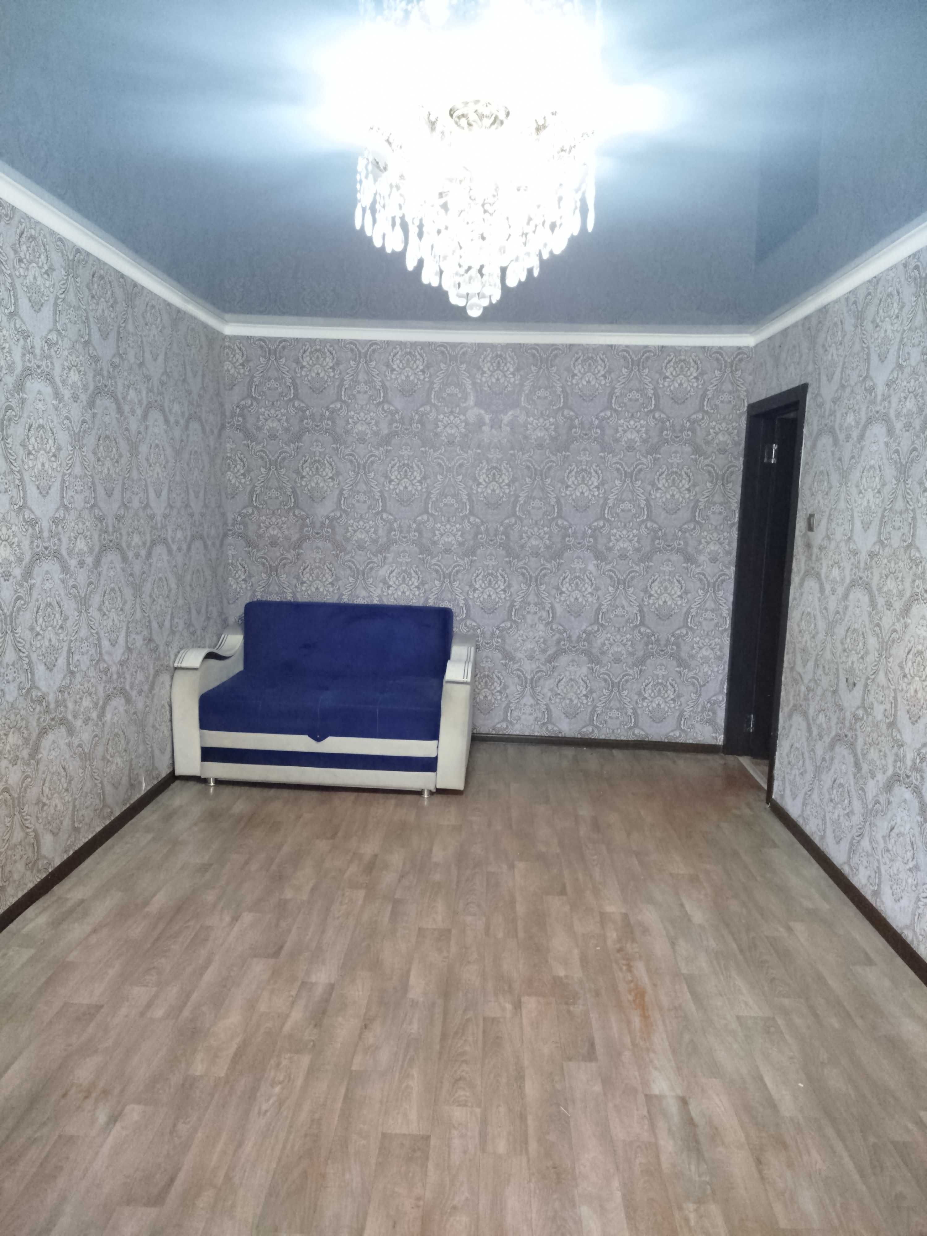 №1480 Продам 2 комнатную квартиру, 3 мкр., пр.Республики