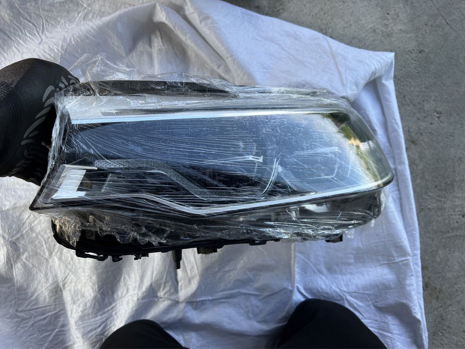 Far stanga bmw g30/31 full led adaptiv