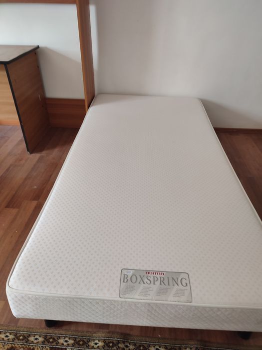 Pat cu saltea  noua 1mx2m, 350 lei