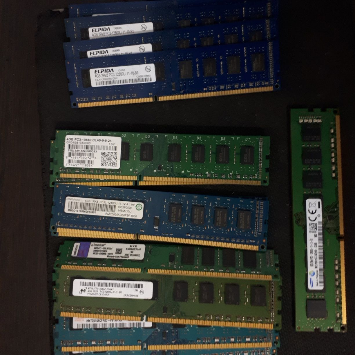 Продам DDR3 4Gb 1333, 1600