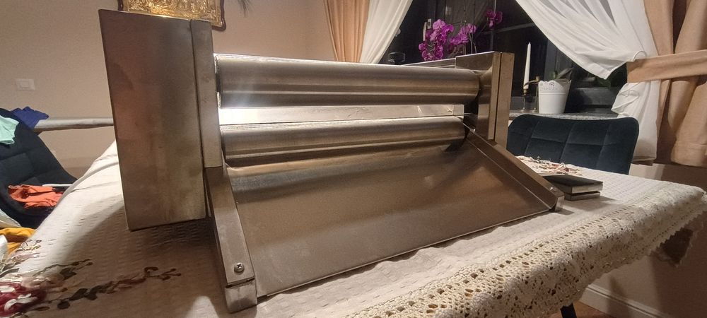 Aparat turat întins aluat pizza