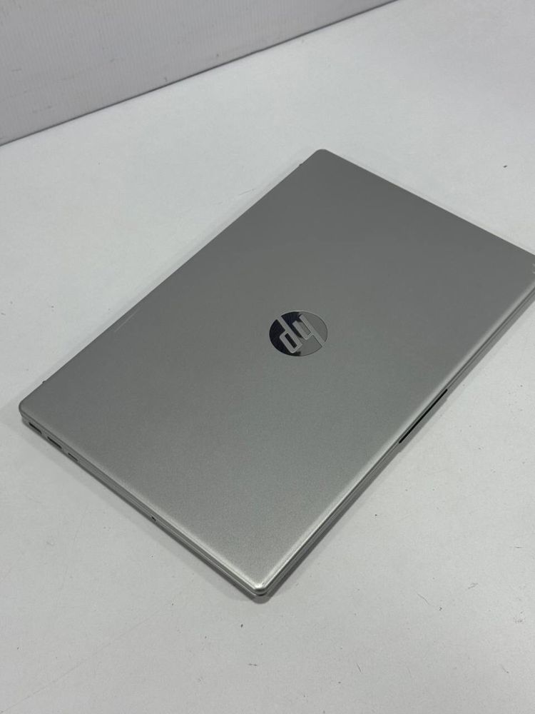 Otom Narxda Kuchli Noutbuk  HP Laptop 15.6!