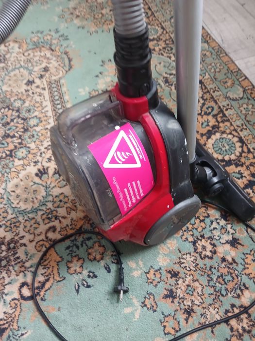 Пылесос Филипс 1800 вт