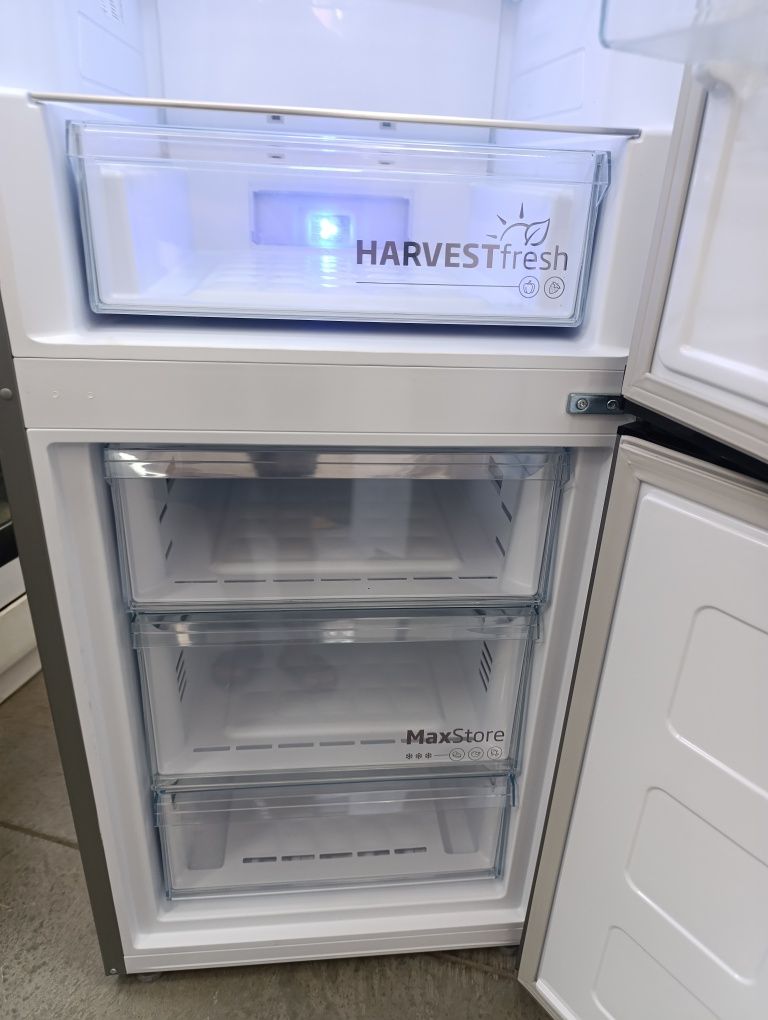 Нов!!! Хладилник и Фризер BEKO Selective No frost A+++