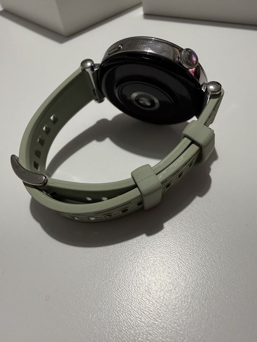 Smartwatch Huawei GT 41 mm cu Garantie 1 An si 6 luni