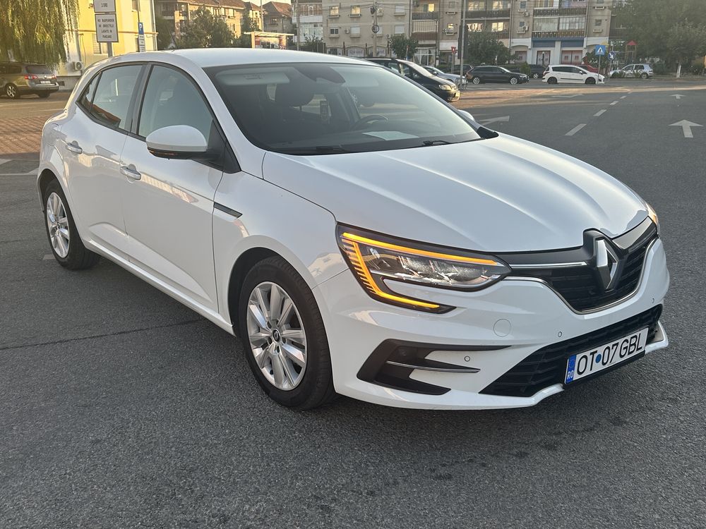 Renault megane 4 înscris. Carte service