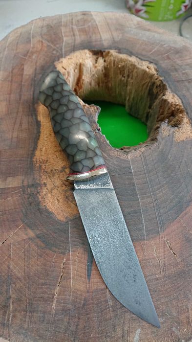 Нож от стомана ELMAX