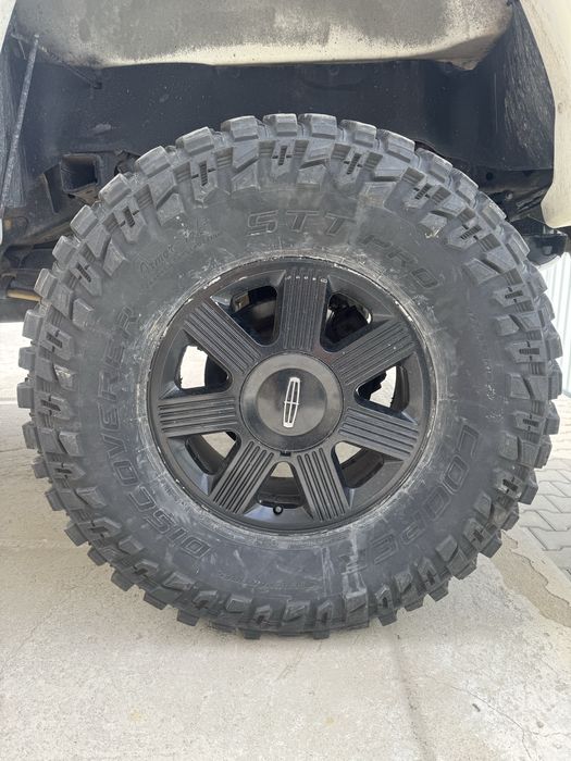 Lincoln mark lt V8 by ford f150