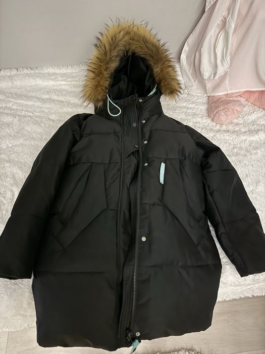 Продам детскую куртку