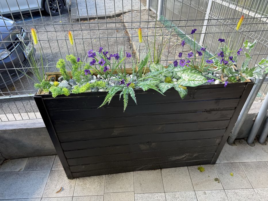 Jardiniere echipate