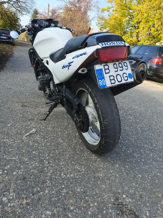 Honda CBR 600 f ,,naked"