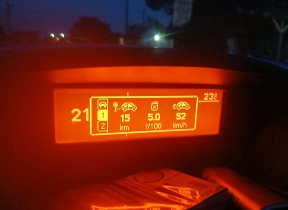 Vând Peugeot 207 CC