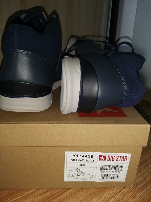 Încălțăminte noua