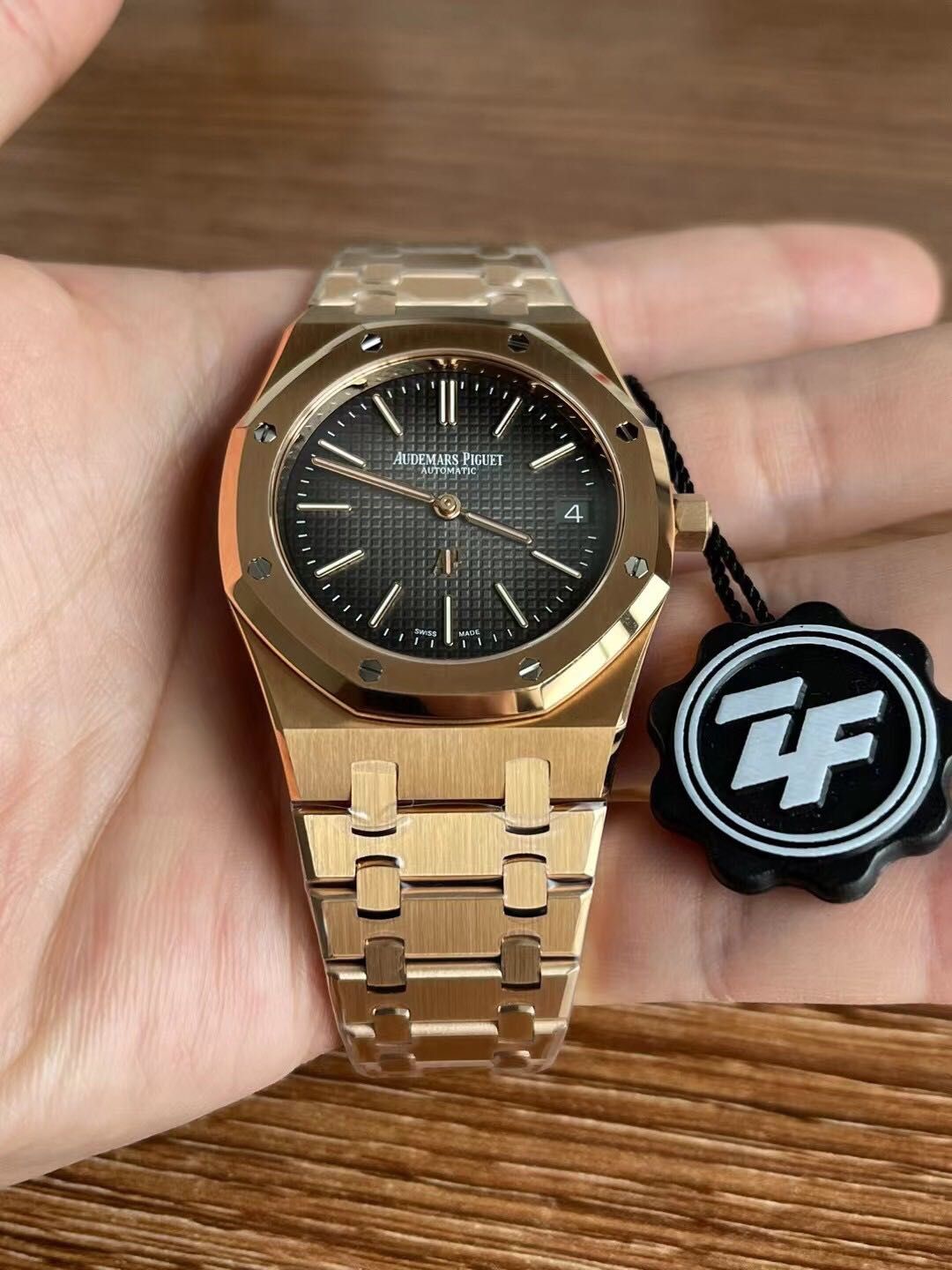 Audemars Piguet Extra-Thin Gold