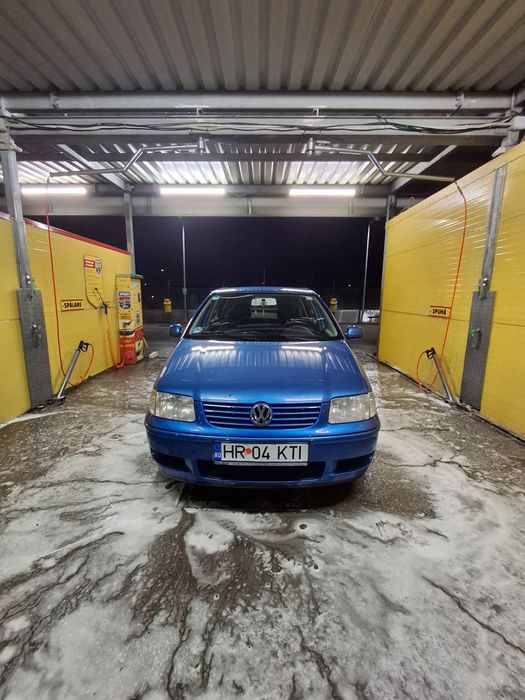 Vând  Polo  650 eur