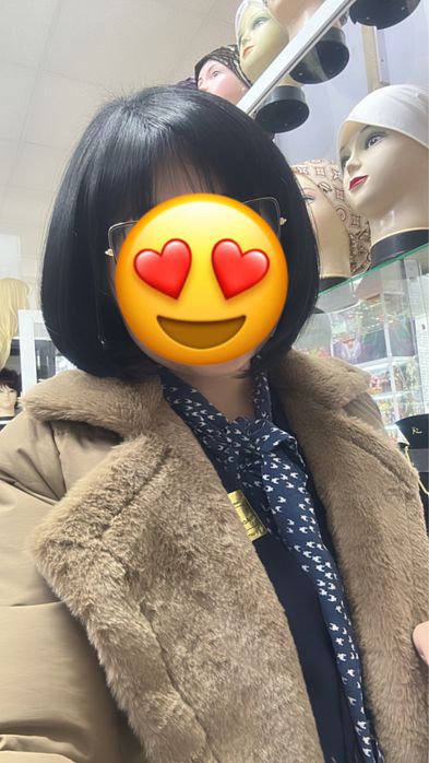 Парик черный карэ