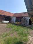 De vanzre  Casa veche din lemn cu teren hinchiris nr 274