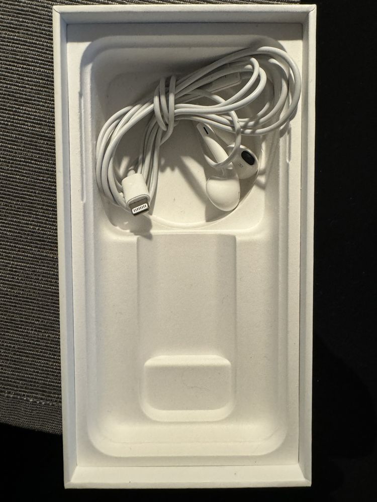 iPhone 7 32 gb бял