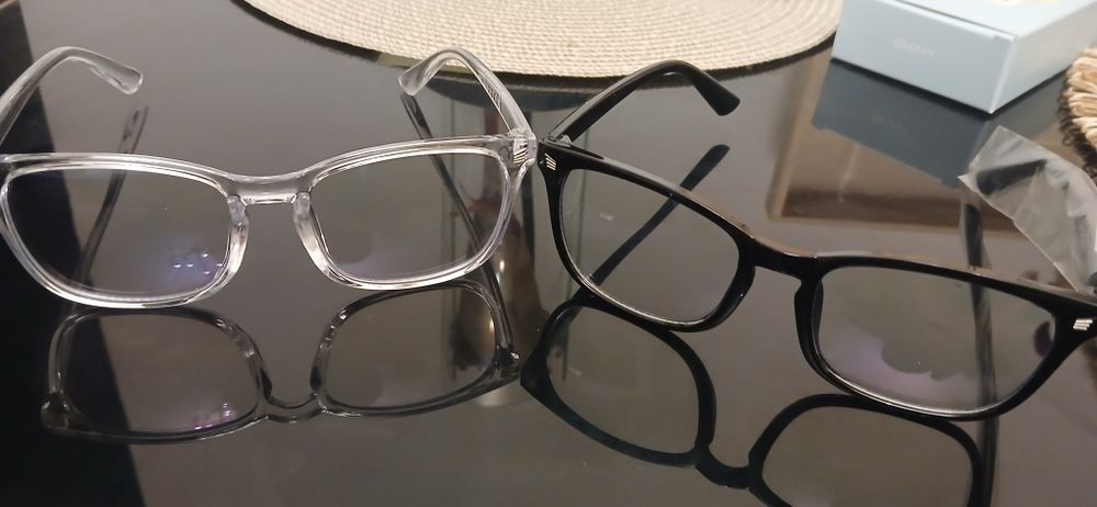 Ochelari pentru lumina albastra