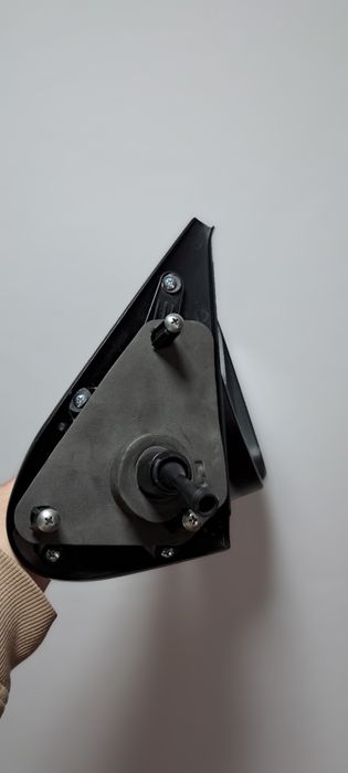 Oglindă laterala camioneta .