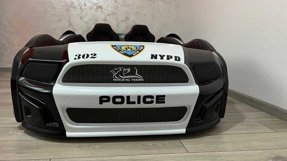 Mobila dormitor copil cu pat masina