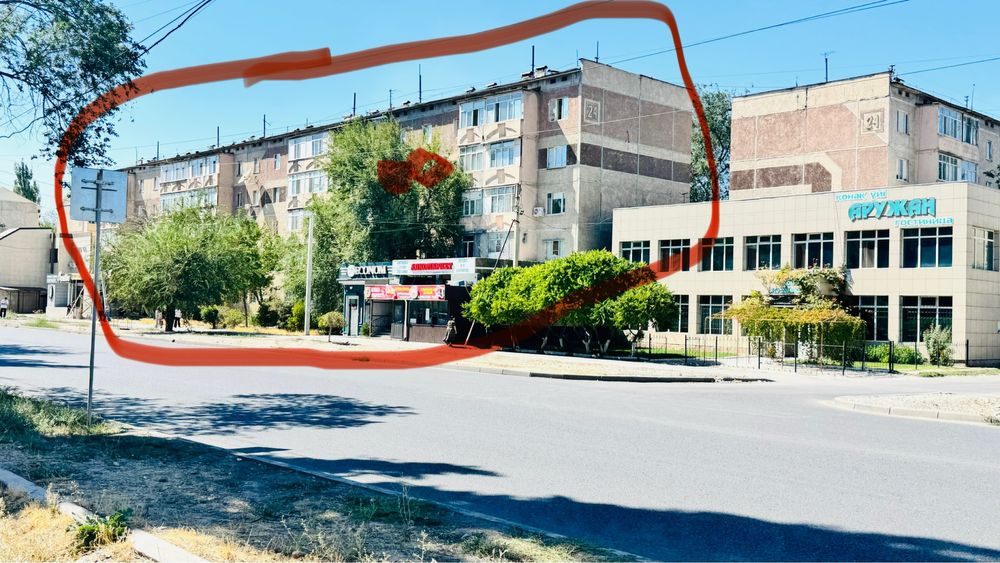 10 мкр 24 дом Продам квартиру