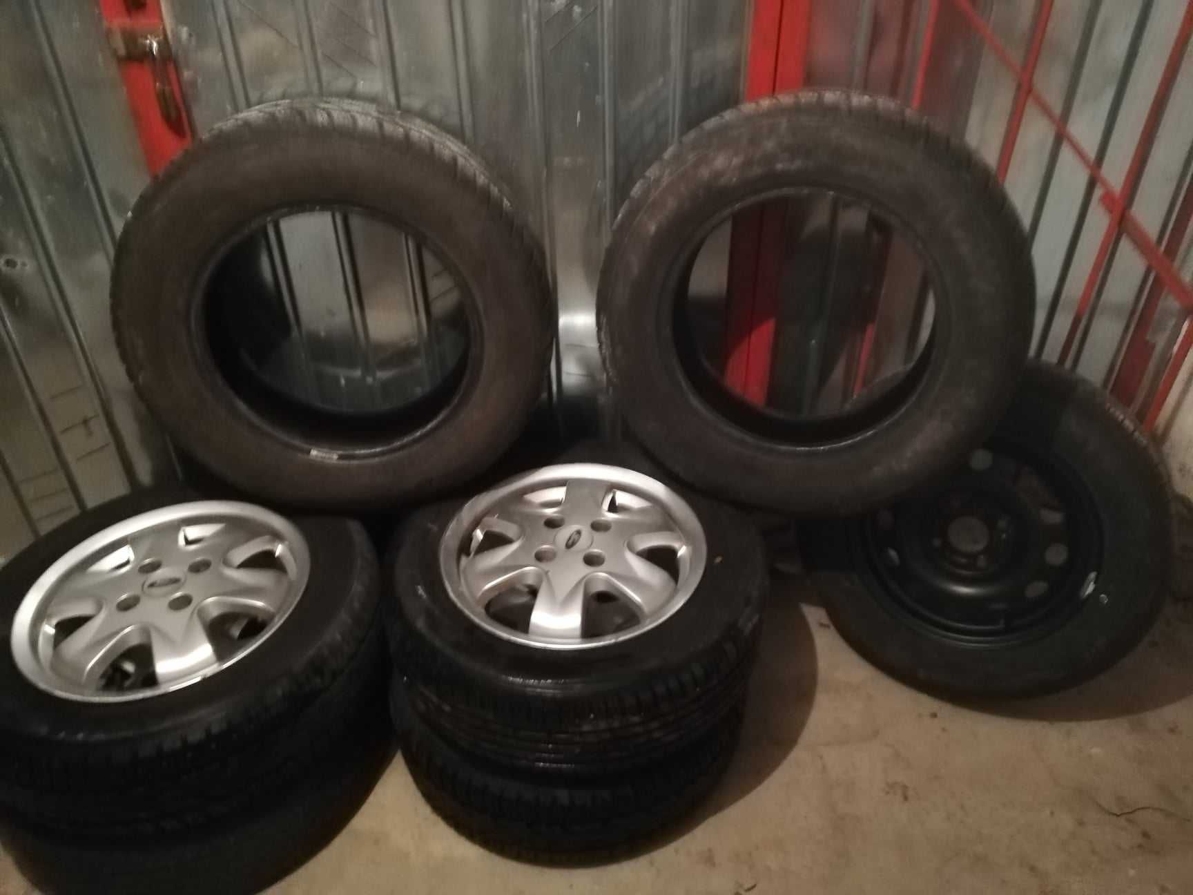 Set jante aliaj Ford Focus 4x108 pe 15 si Anvelope aproape noi