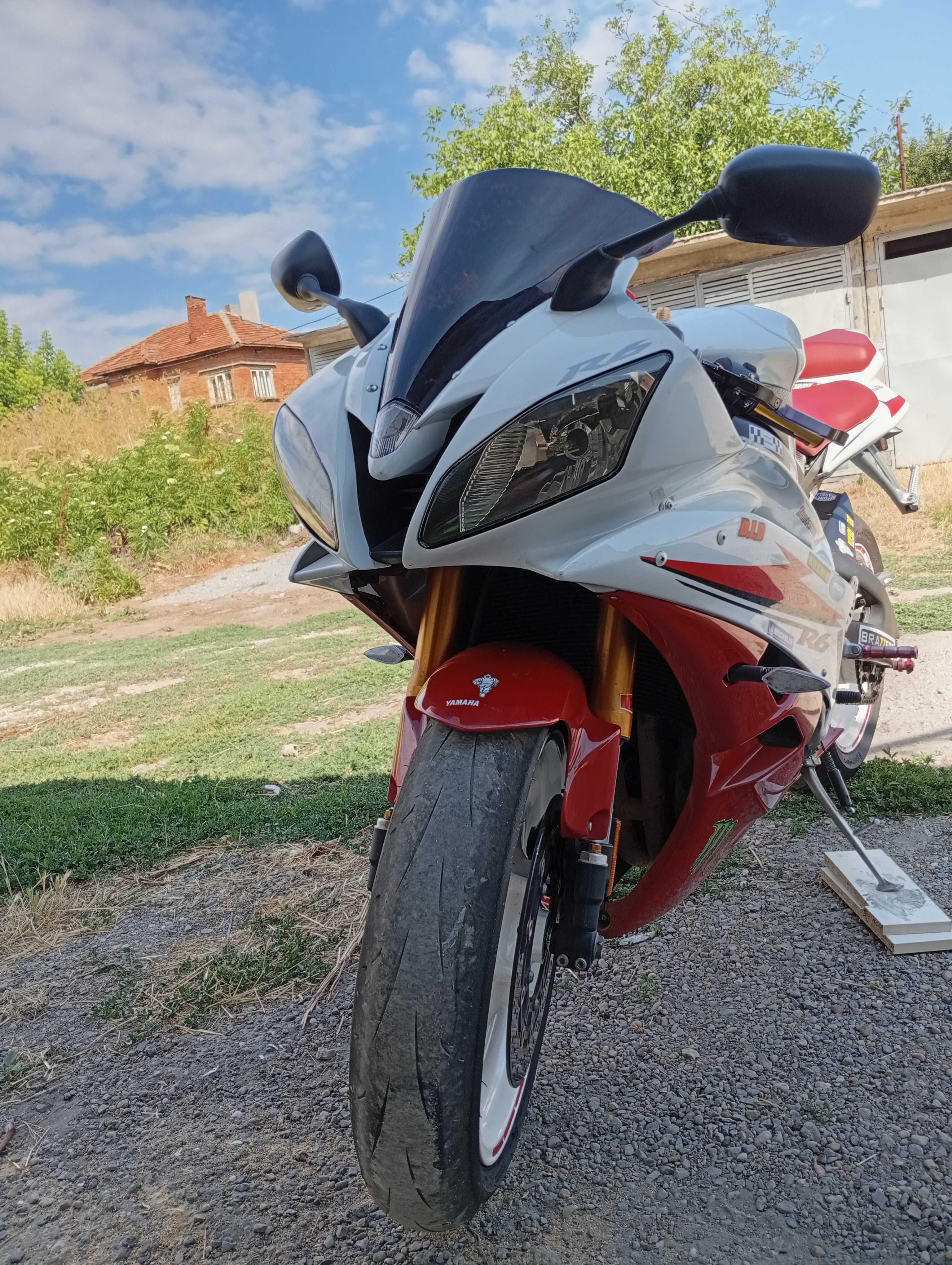 Yamaha R6 година 2007
