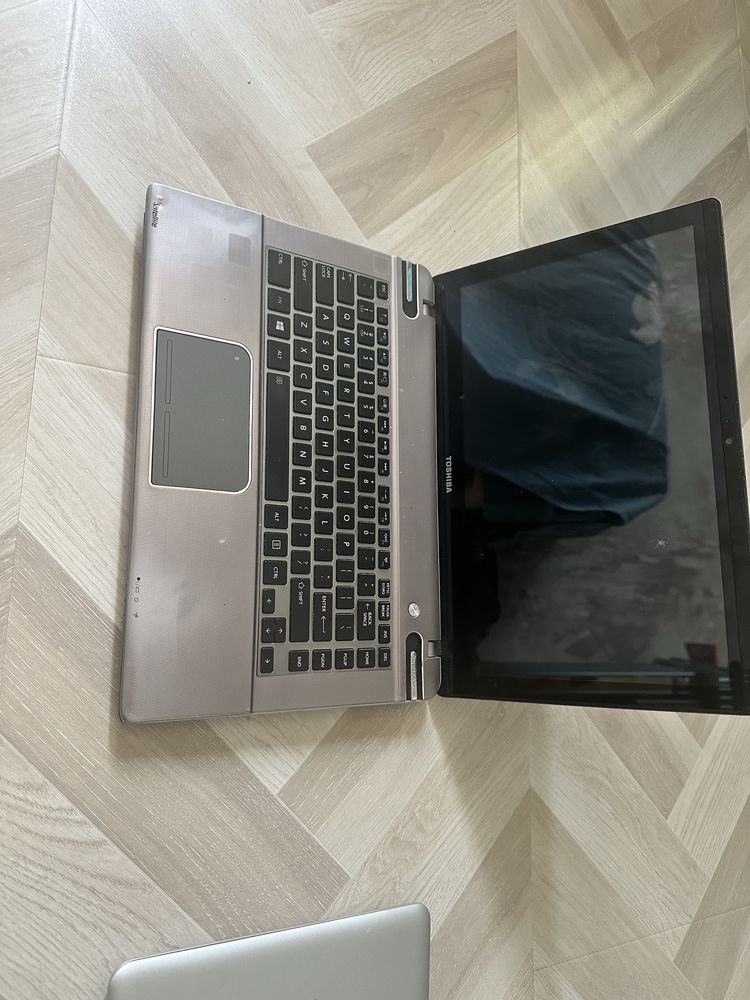 Ноутбук тошиба Toshiba