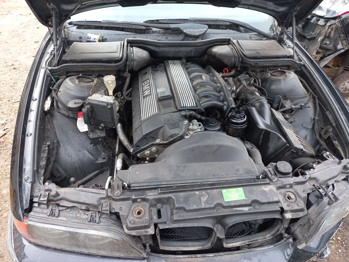 BMW E39 523 на части БМВ Е39