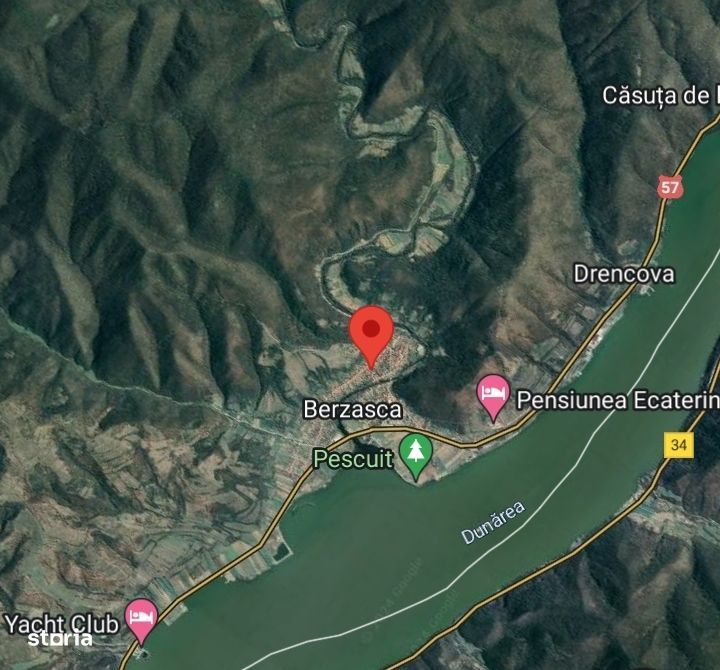 Berzasca- Loc de casa in sat- Intravilan - Utilitati