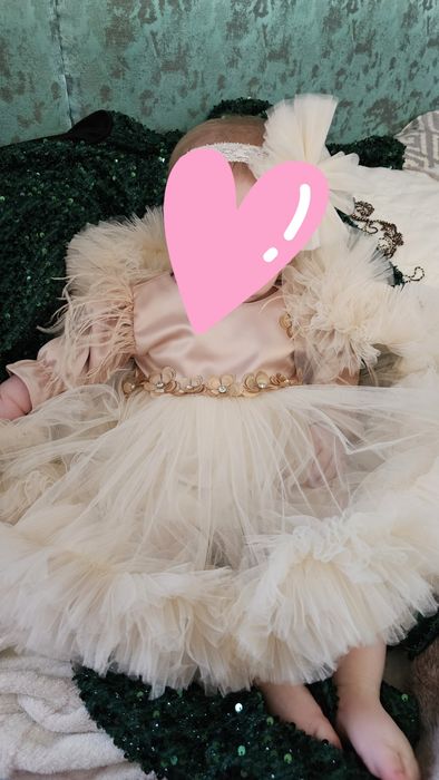 Rochiță pentru botez