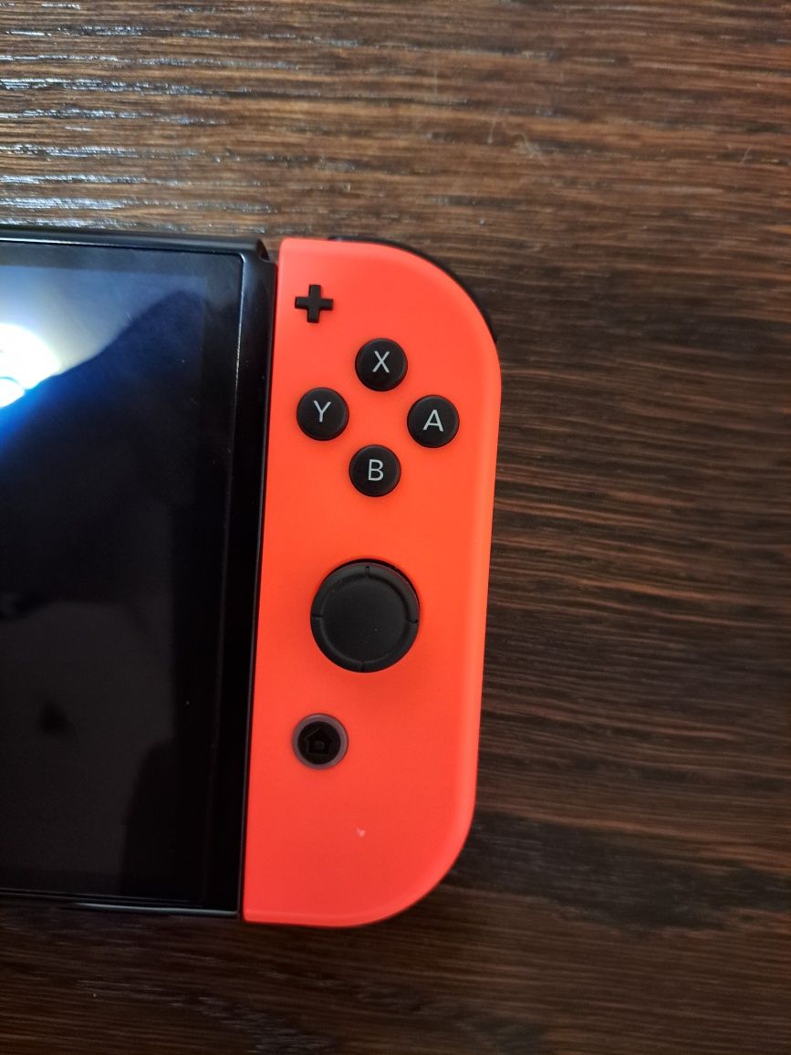 Nintendo Switch Oled с гаранция.