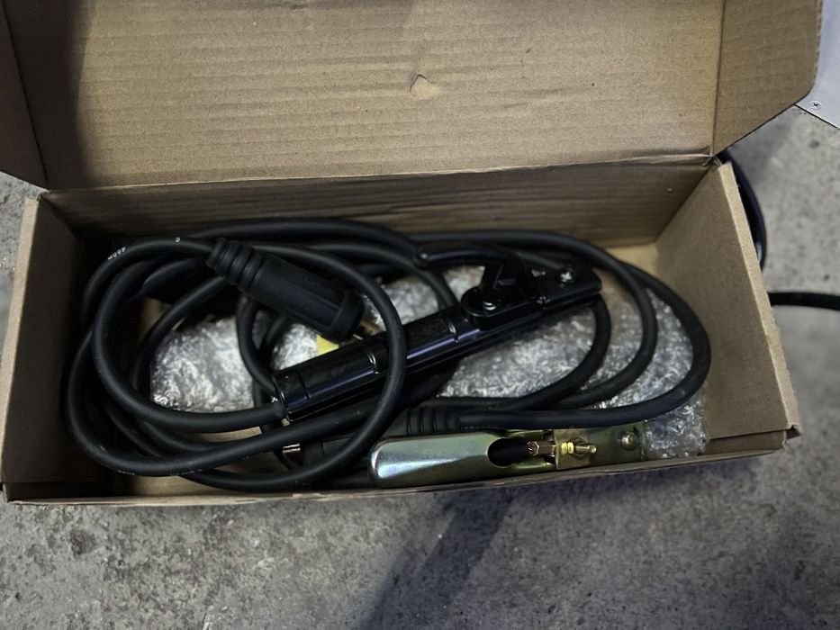 Продаю сварку JASIC ARC 320!!!