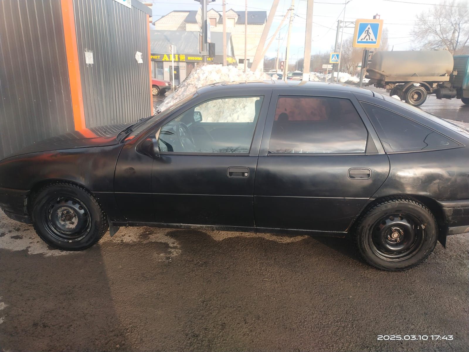 Продам Опель Вектра А 1.6