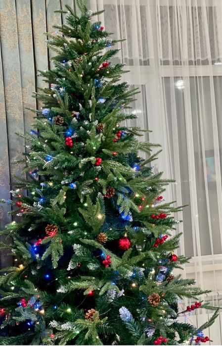 Продам елку 2,1 м