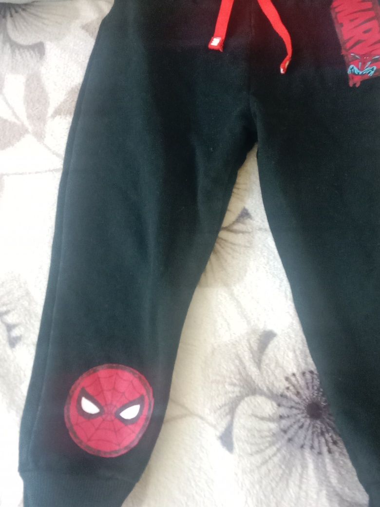 Pantaloni Marvel 3-4 ani